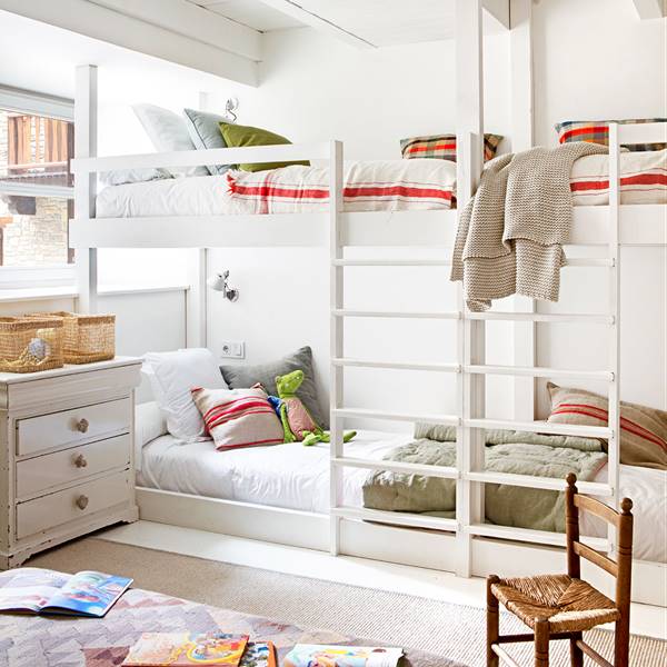 Literas, camas nido y tipo tren: las mejores soluciones para habitaciones compartidas