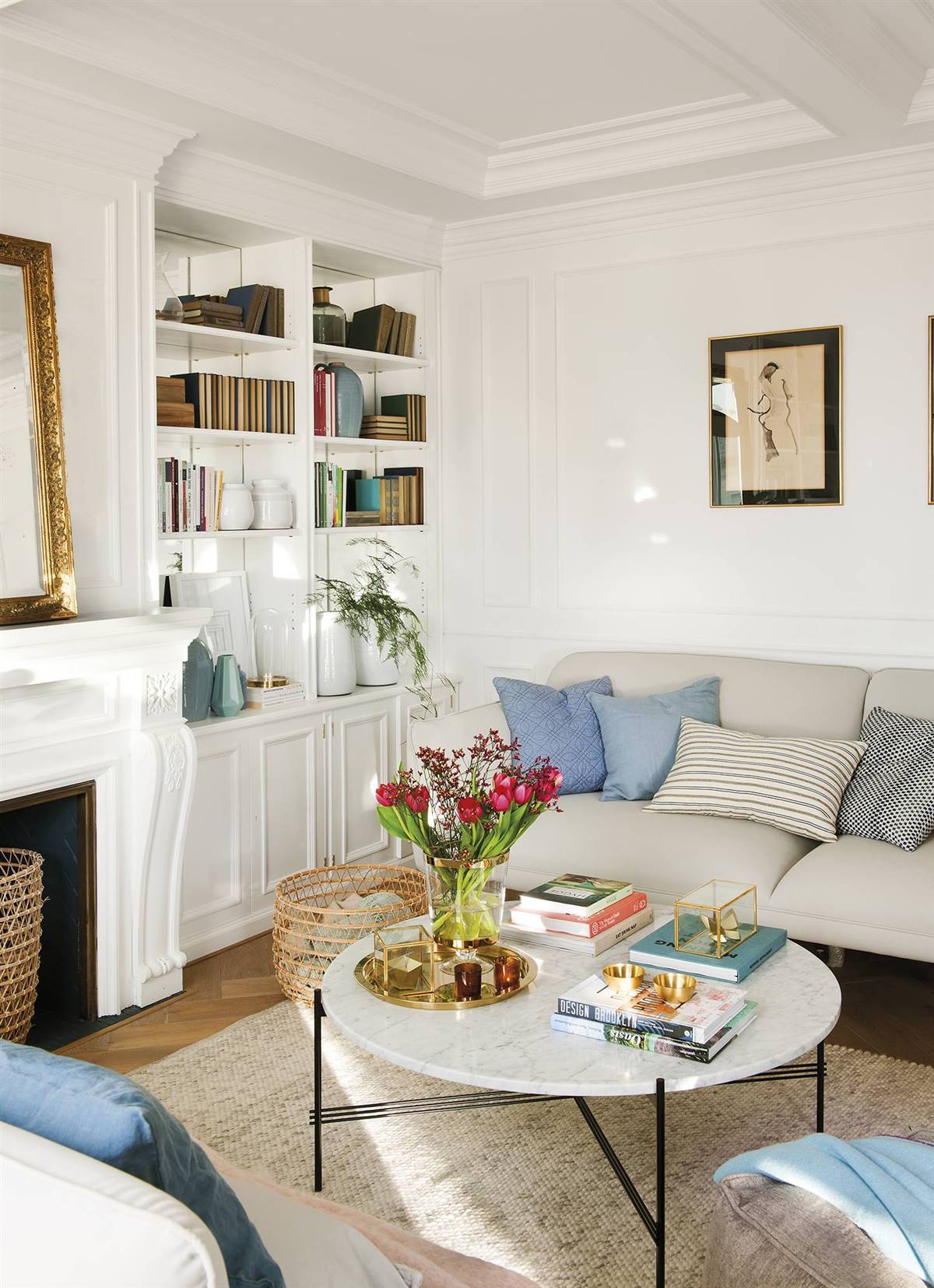 17 ideas para decorar con molduras y darle estilazo a tu casa