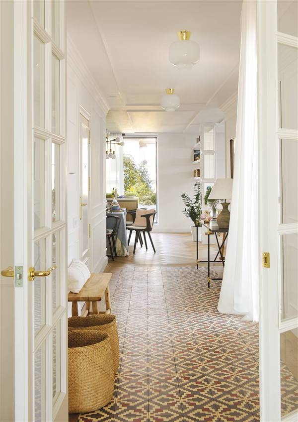 17 ideas para decorar con molduras y darle estilazo a tu casa