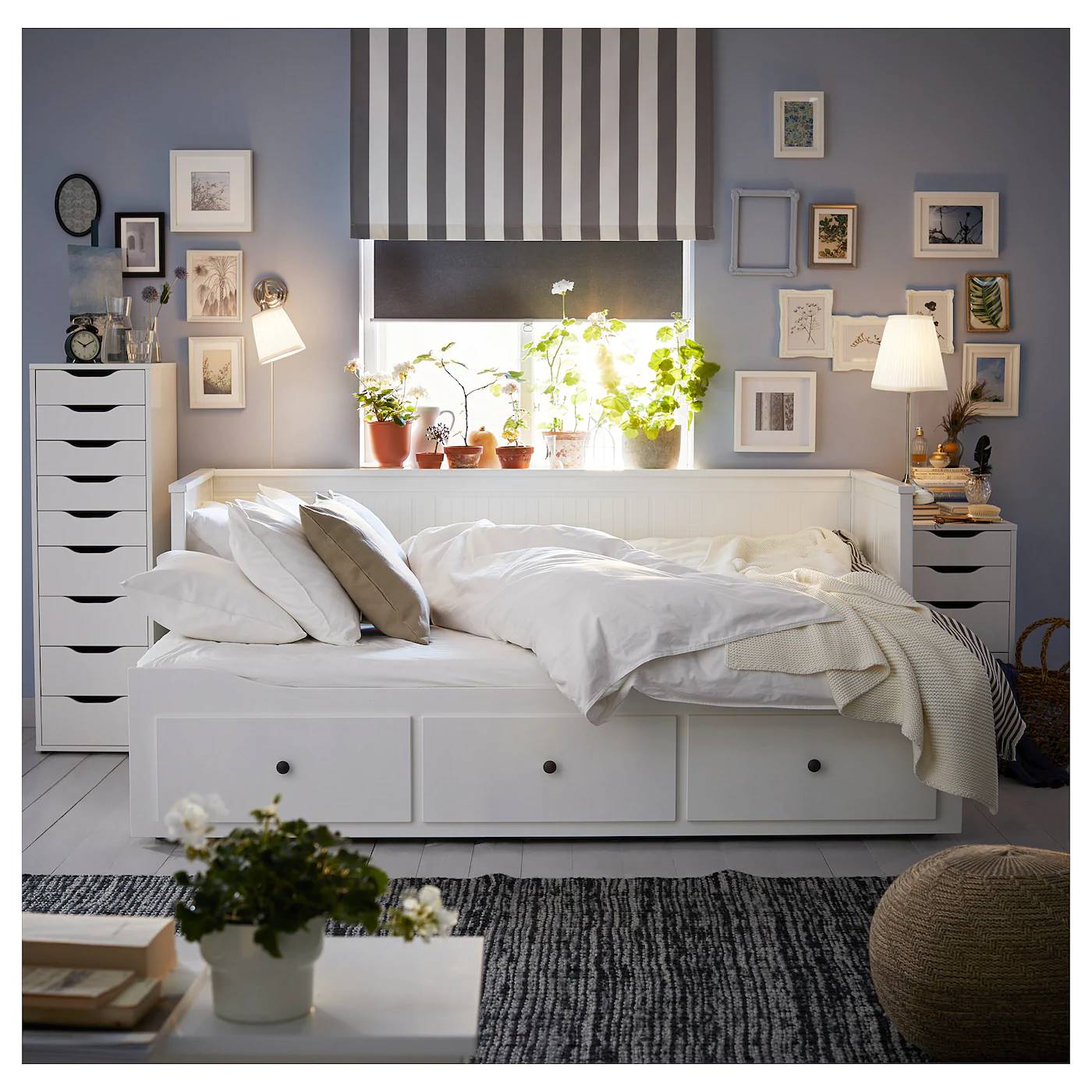 hemnes-daybed-frame-with-3-drawers_ikea