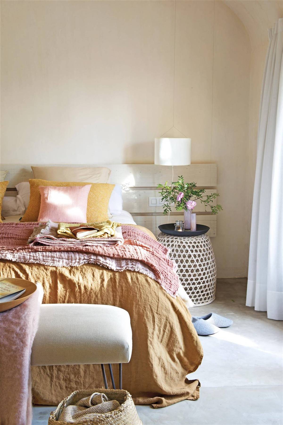 61cabeceros originales para darle un nuevo look a tu dormitorio principal