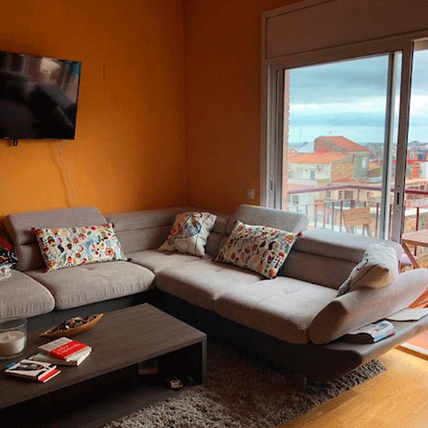 Antes y después: un piso de 48 m2 en Barcelona para vivir "solita" (con plano)