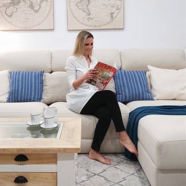 Casas de lectoras: Lidia, la lectora que quiere ser interiorista, nos enseña su casa recién reformada en Málaga