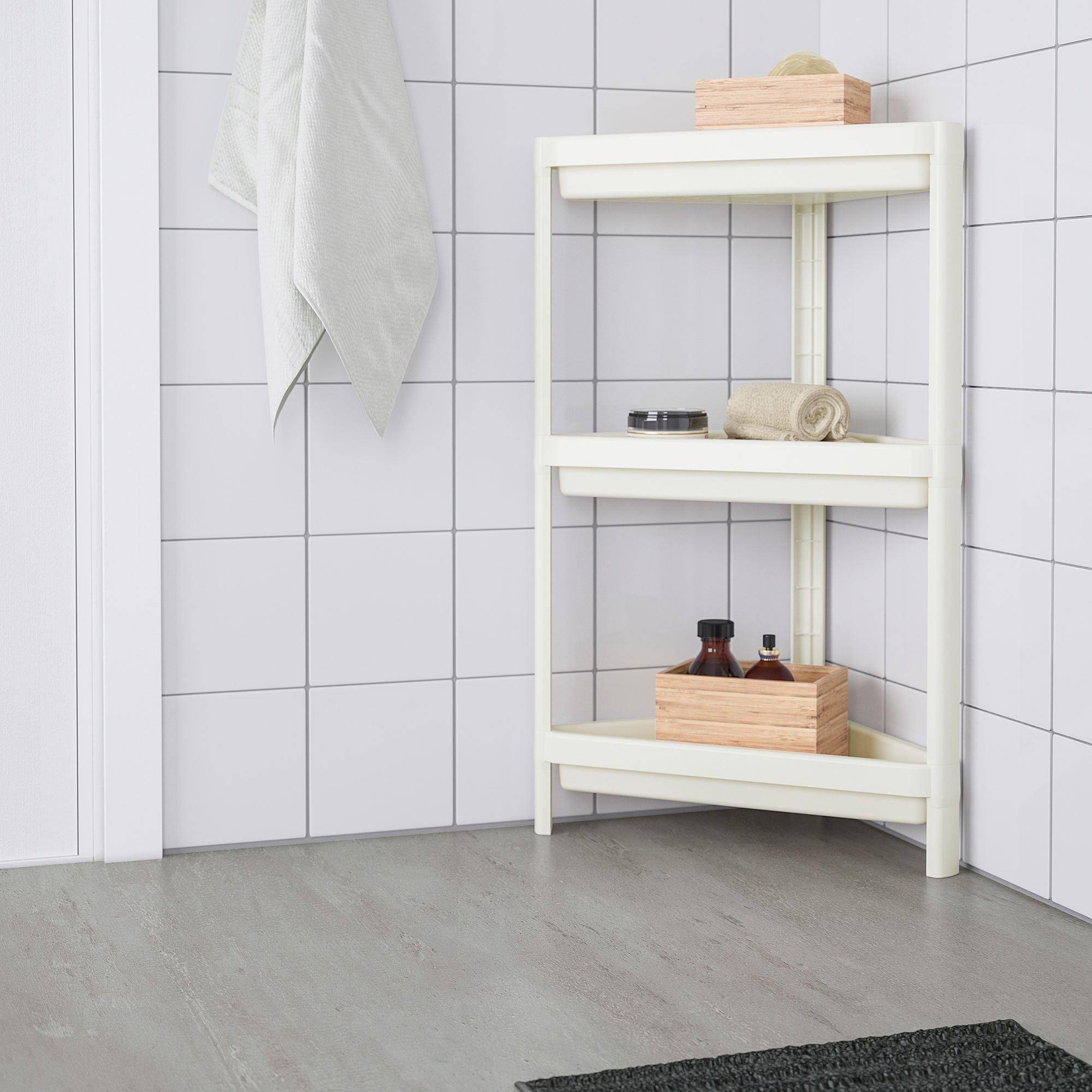 Estantería de esquina blanca para baños de IKEA, modelo VESKEN.
