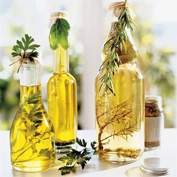 VINAGRE Y ACEITE AROMATICOS