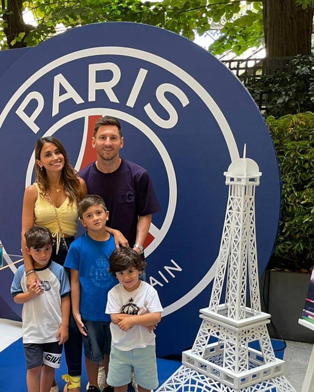 Messi y familia en Paris