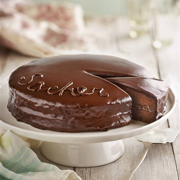 Cómo hacer la exquisita tarta Sacher, un placer para los sentidos