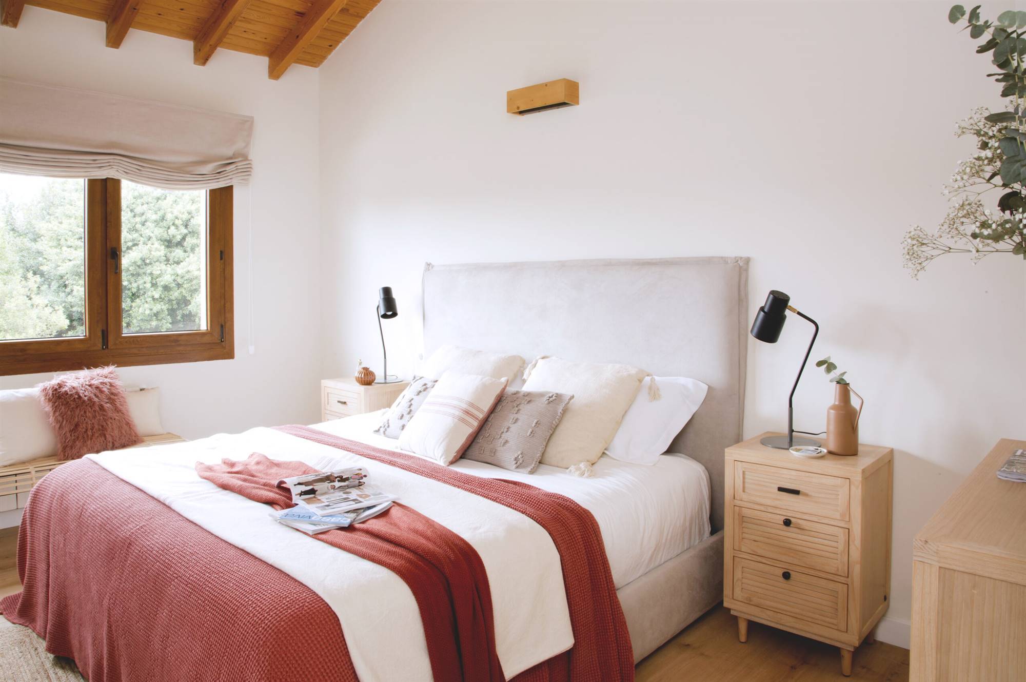 Un dormitorio de la casa de Asturias de Paula Echevarría