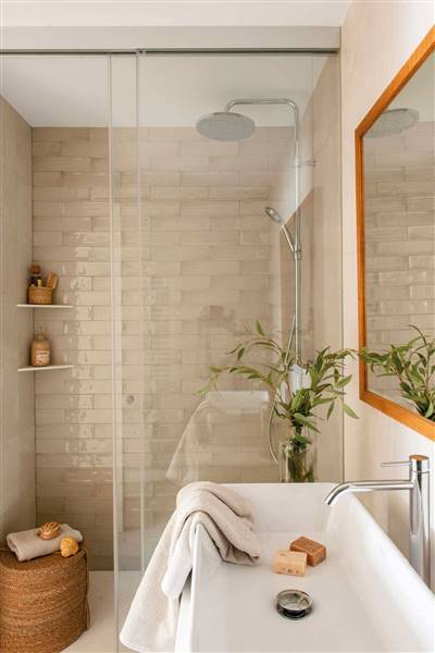 c-mo-combinar-azulejos-en-duchas