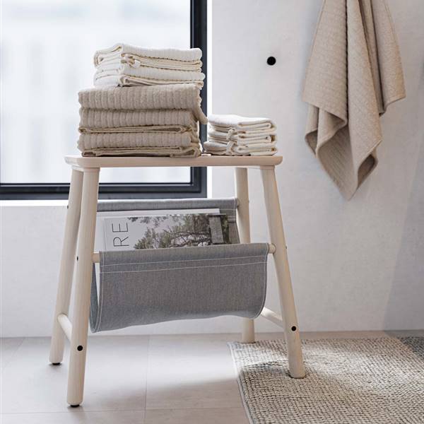 Ideas y trucos sencillos de IKEA para organizar un baño pequeño (con shopping)