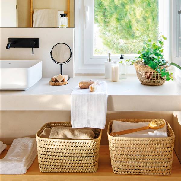 Cestos para baño: 19 ideas para conseguir un espacio ordenado y lleno de estilo