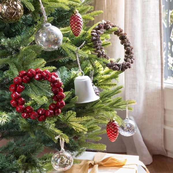 Más de 60 adornos navideños distintos y originales para dar vida a tu árbol de Navidad