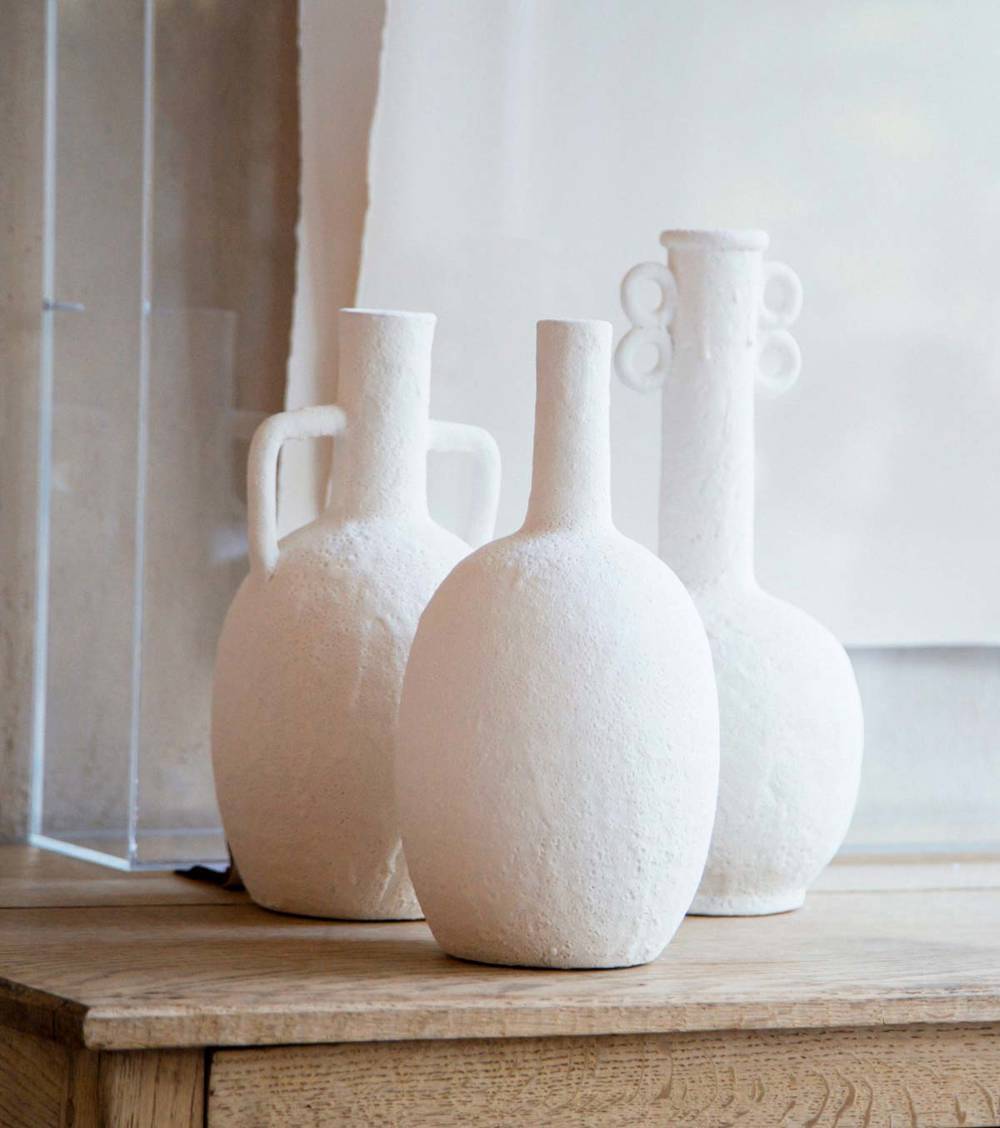 vasijas de ceramica blanca de tristan domecq