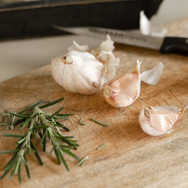 Descubre las propiedades del ajo, uno de los tesoros de la cocina mediterránea