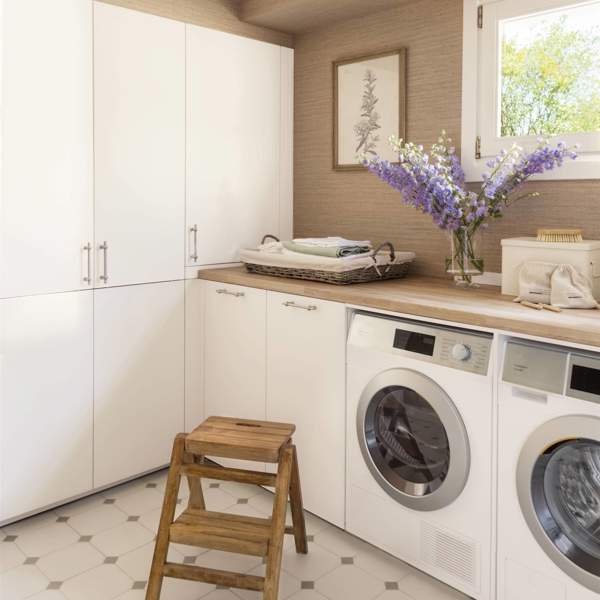 ¡Adiós manchas! 8 trucos para que tu ropa salga más limpia (y con mejor olor) de la lavadora.