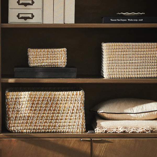 Zara Home tira la casa por la ventana con estas cestas a partir de 5,99 euros que decoran y ordenan tu estantería