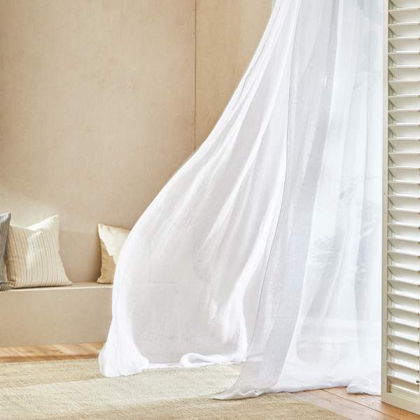 Las 10 cortinas de Zara Home más elegantes y originales para el salón y dormitorio (fáciles de lavar y colocar)