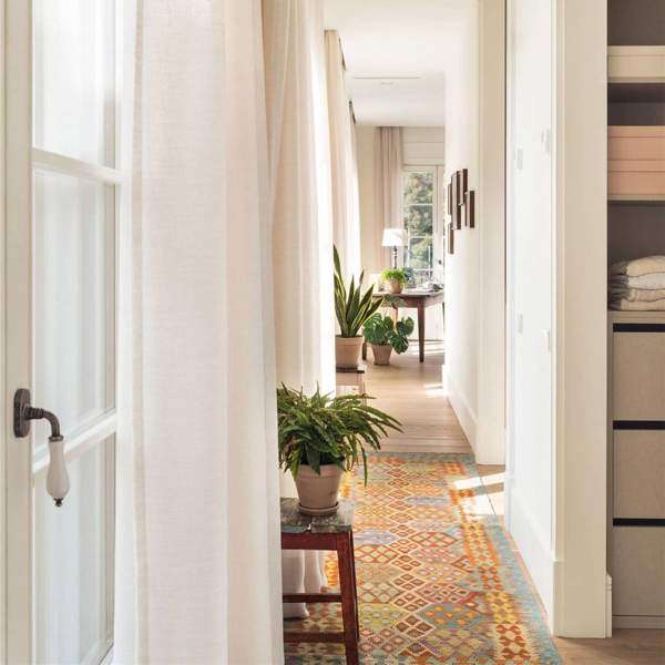 5 alfombras de vinilo de Leroy Merlin buenas, bonitas y baratas que modernizarán tu casa: están REBAJADAS y son fáciles de limpiar