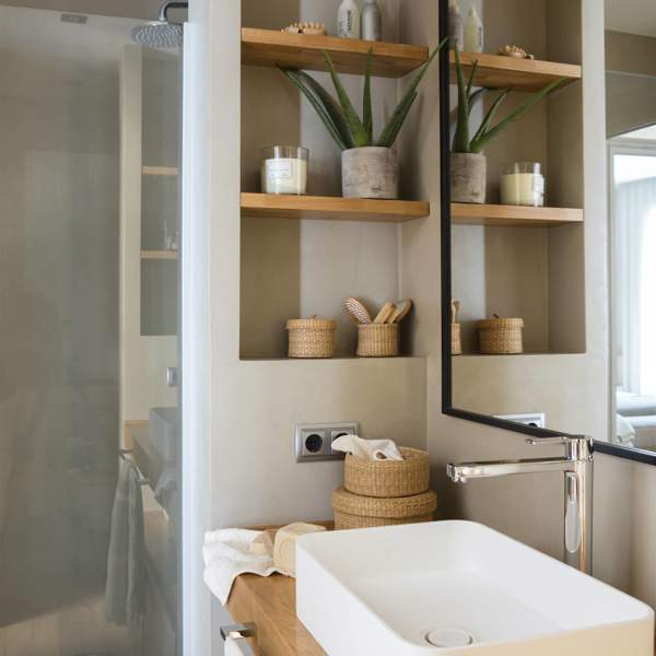 Locura en ALDI con las estanterías auxiliares (por menos de 5 euros) para multiplicar el espacio de tu baño o cocina pequeña