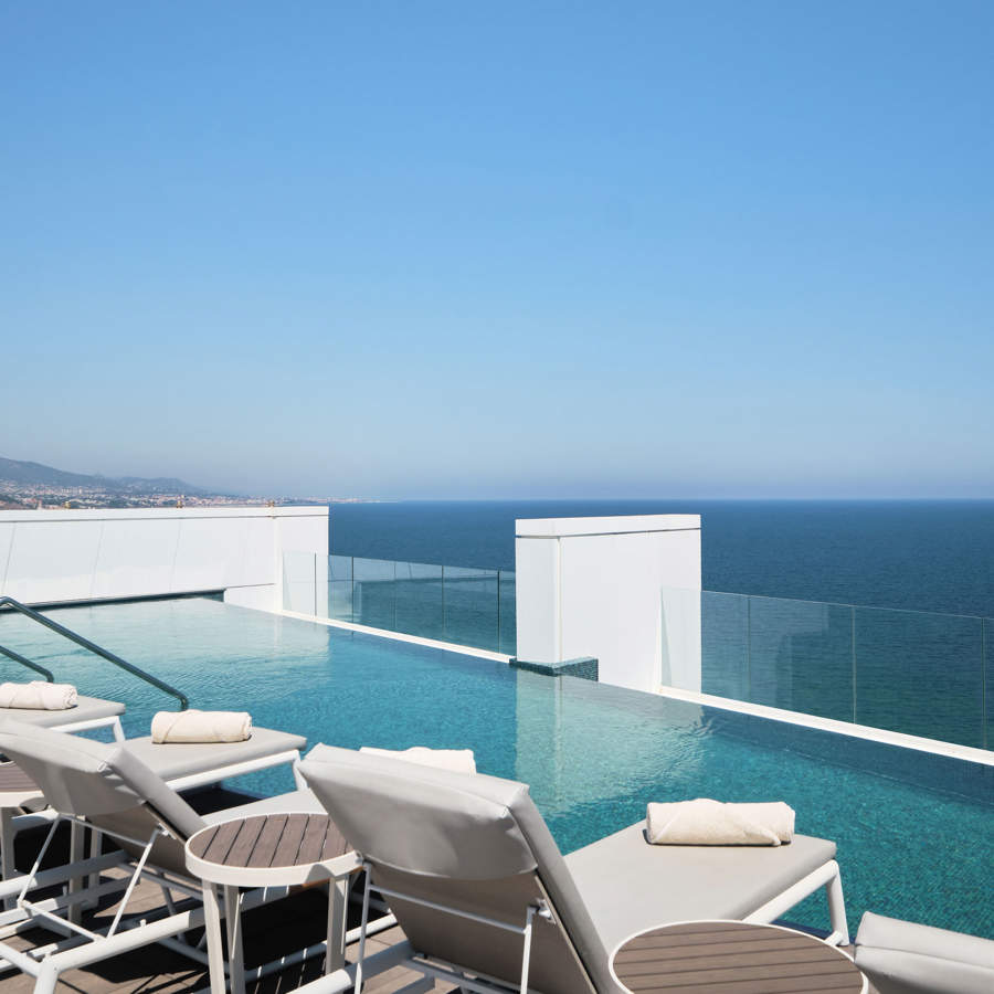 Las espectaculares vistas desde el Rooftop Space del Hotel Marina Badalona