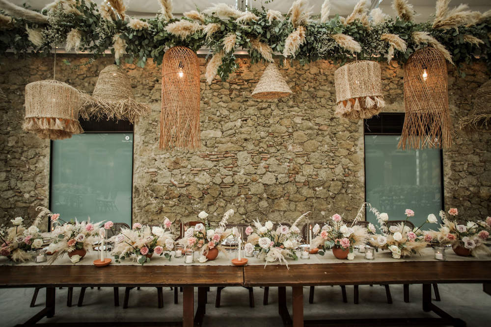 Una mesa señorial para bodas de la Masía Can Magí 