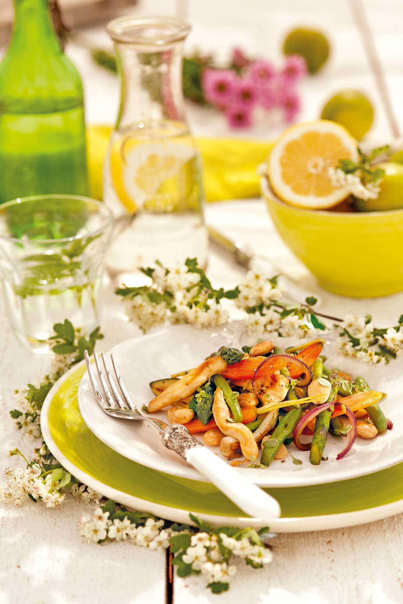 Recetas con judías verdes: pollo con verduras.
