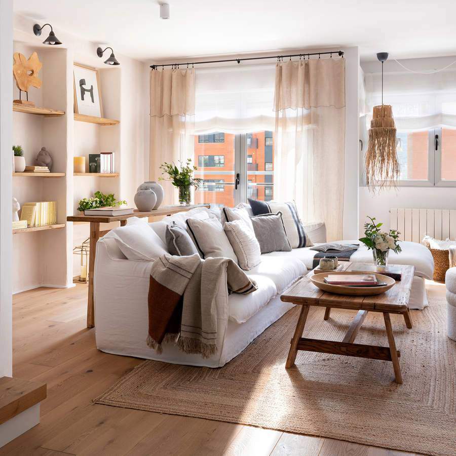 Un salón de estilo desenfadado con muebles de Maisons du Monde y La Redoute