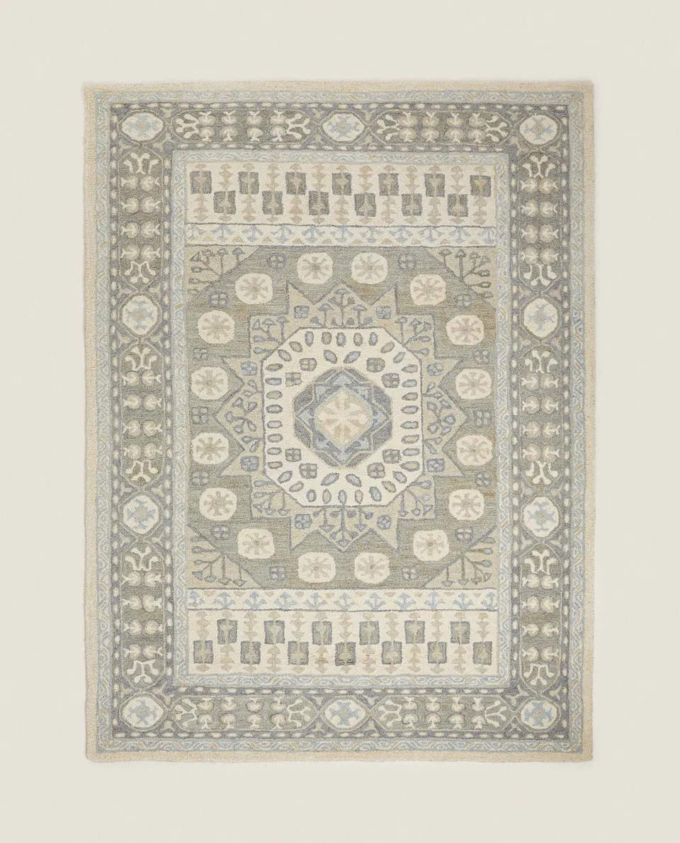 Una alfombra de estilo persa.
