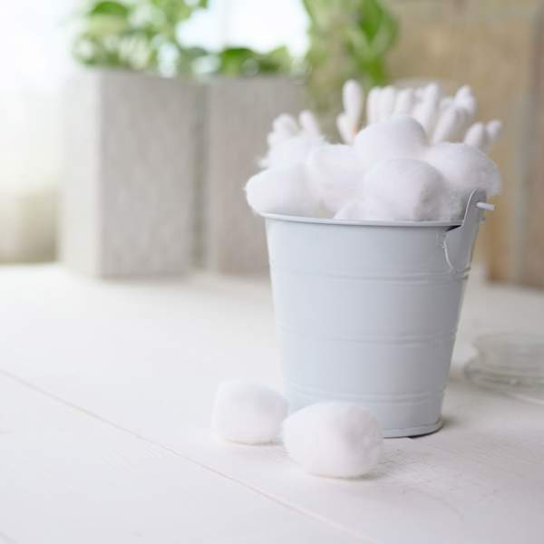 Secretos de la abuela: 7 usos inesperados de las bolitas de algodón para limpiar tu casa que no sabías