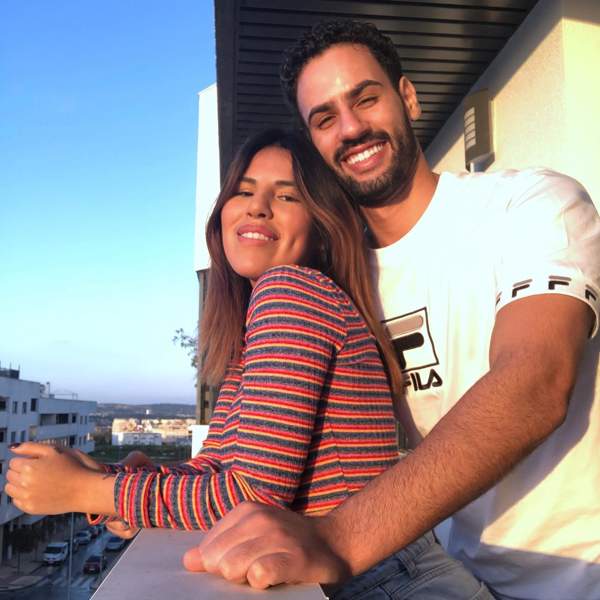 Isa Pantoja y Asraf Beno: el dúplex luminoso y sencillo en Cádiz en el que vivirán como marido y mujer tras su espectacular boda | FOTOS