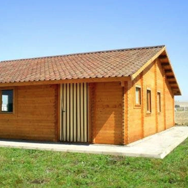 Descubre la MINI CASA prefabricada 'Made in Spain': de madera y con más de 100 m², se monta en 1 día y cuesta menos de 15.000 euros
