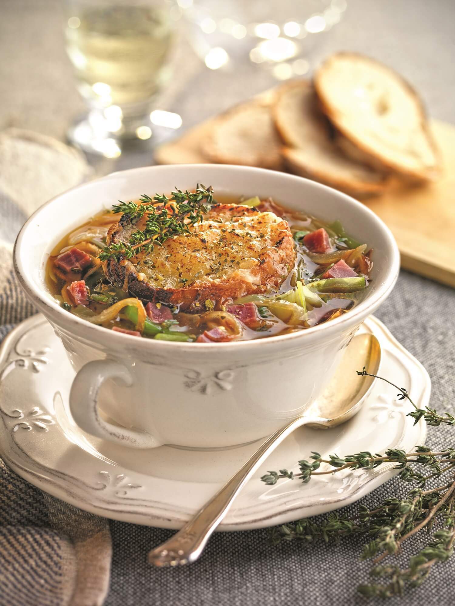 Recetas de sopa de cebolla: sopa de cebolla con verduras.
