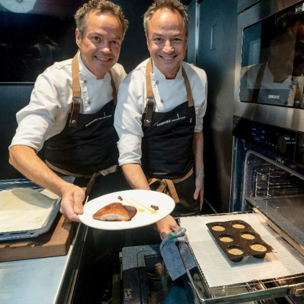 Los hermanos Torres confían en Samsung para equipar con tecnología y electrodomésticos su restaurante eficiente y sostenible de Barcelona