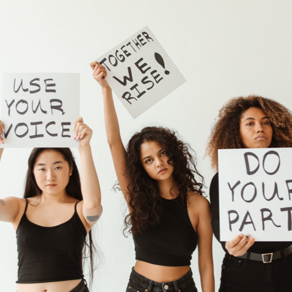 100 frases contra la violencia de género: "no es no", "si me das a elegir, me quedo conmigo" y muchas más