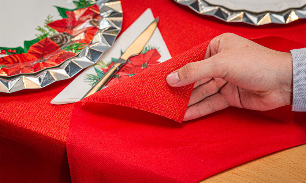 Mantel desechable, reversible y efecto tela para la mesa de Navidad de Mercadona