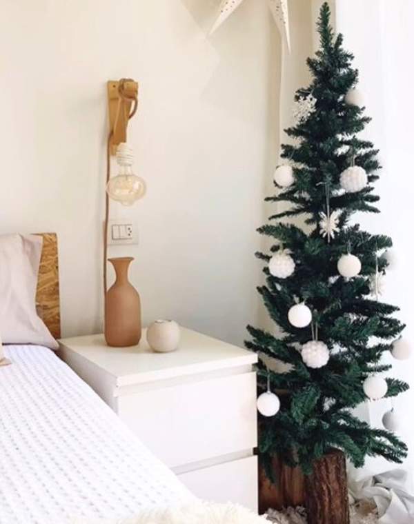 VÍDEO // De árbol normalito a árbol de Navidad bonito y original con esta sorprendente manualidad de @white.and.wood