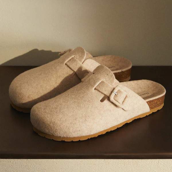 Zara Home agotará las zapatillas estilo Birkenstock de andar por casa perfectas para regalar: estilosas, calentitas y muy cómodas