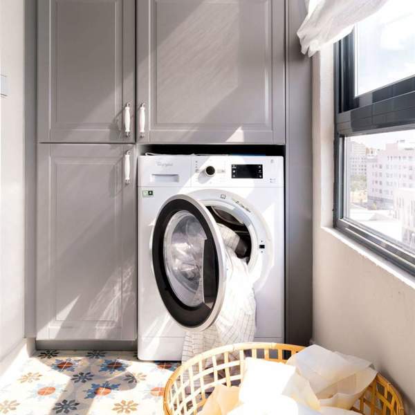 5 cosas que deberías evitar lavar en la lavadora si no quieres arruinar tus prendas