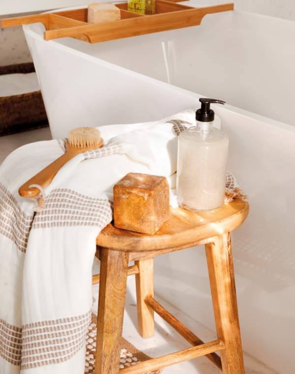 7 cosas del baño que puedes dejar relucientes con un solo limpiador natural: con solo 4 ingredientes que seguro tienes en casa