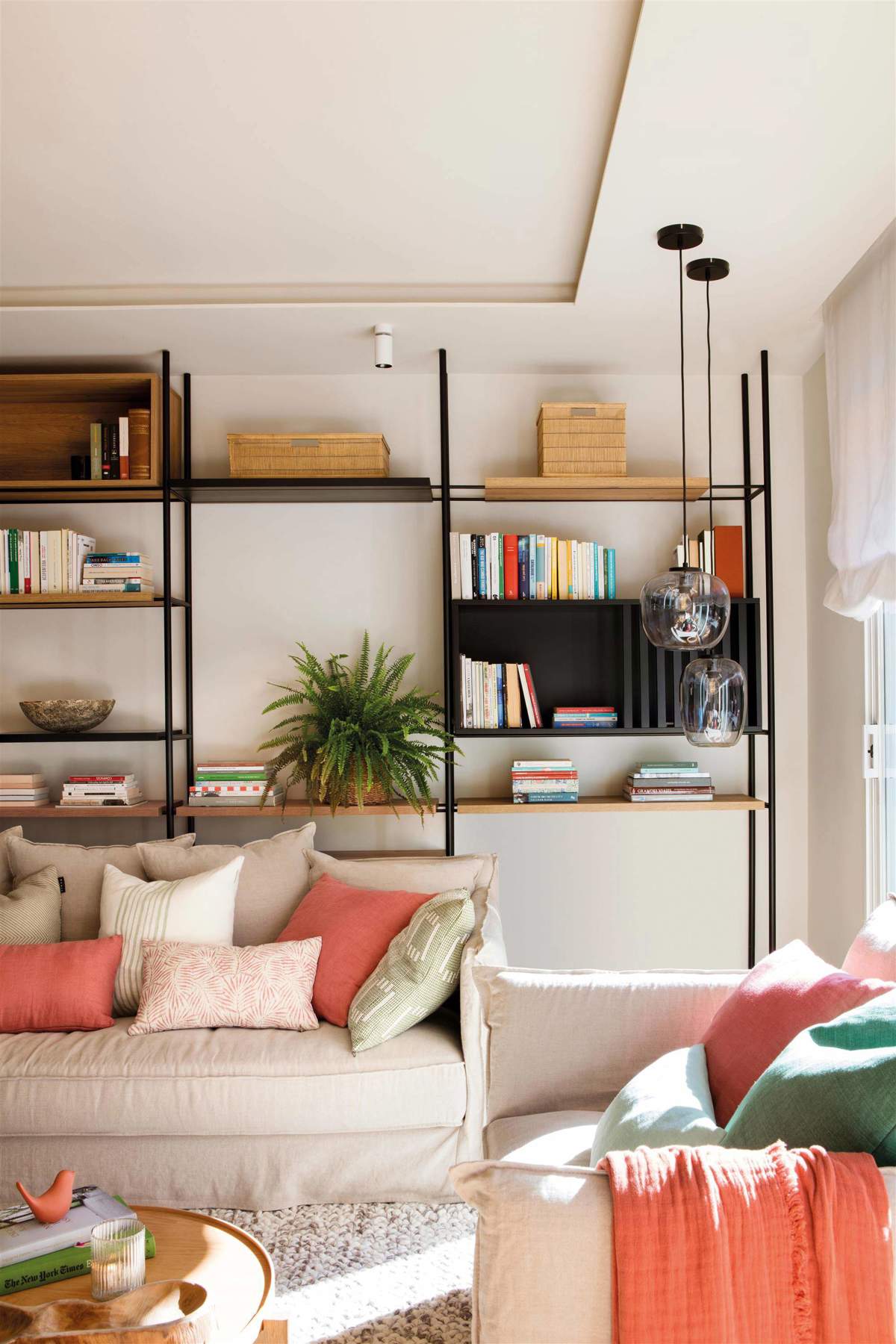 17 ideas originales para decorar con libros más allá de la estantería