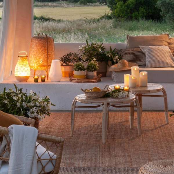 Así es la lámpara estilosa y en tendencia que le falta a tu terraza (por 7,95€): "Perfecta para crear un rincón agradable en el exterior”