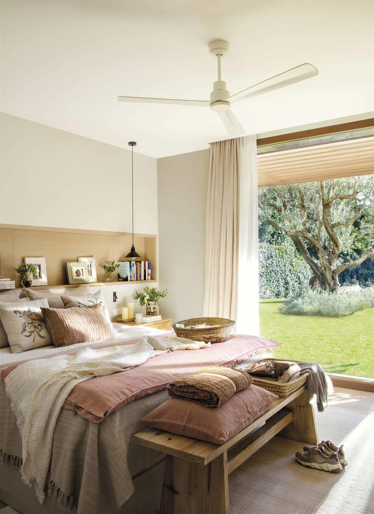 Dormitorios pequeños con encanto: 12 fotos e ideas con soluciones ...