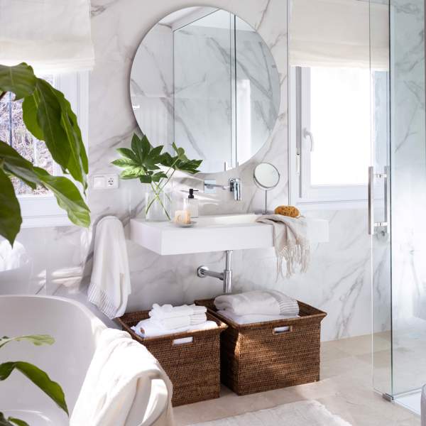 El mármol es tendencia: 6 formas modernas y bonitas de usarlo en el baño y acertar
