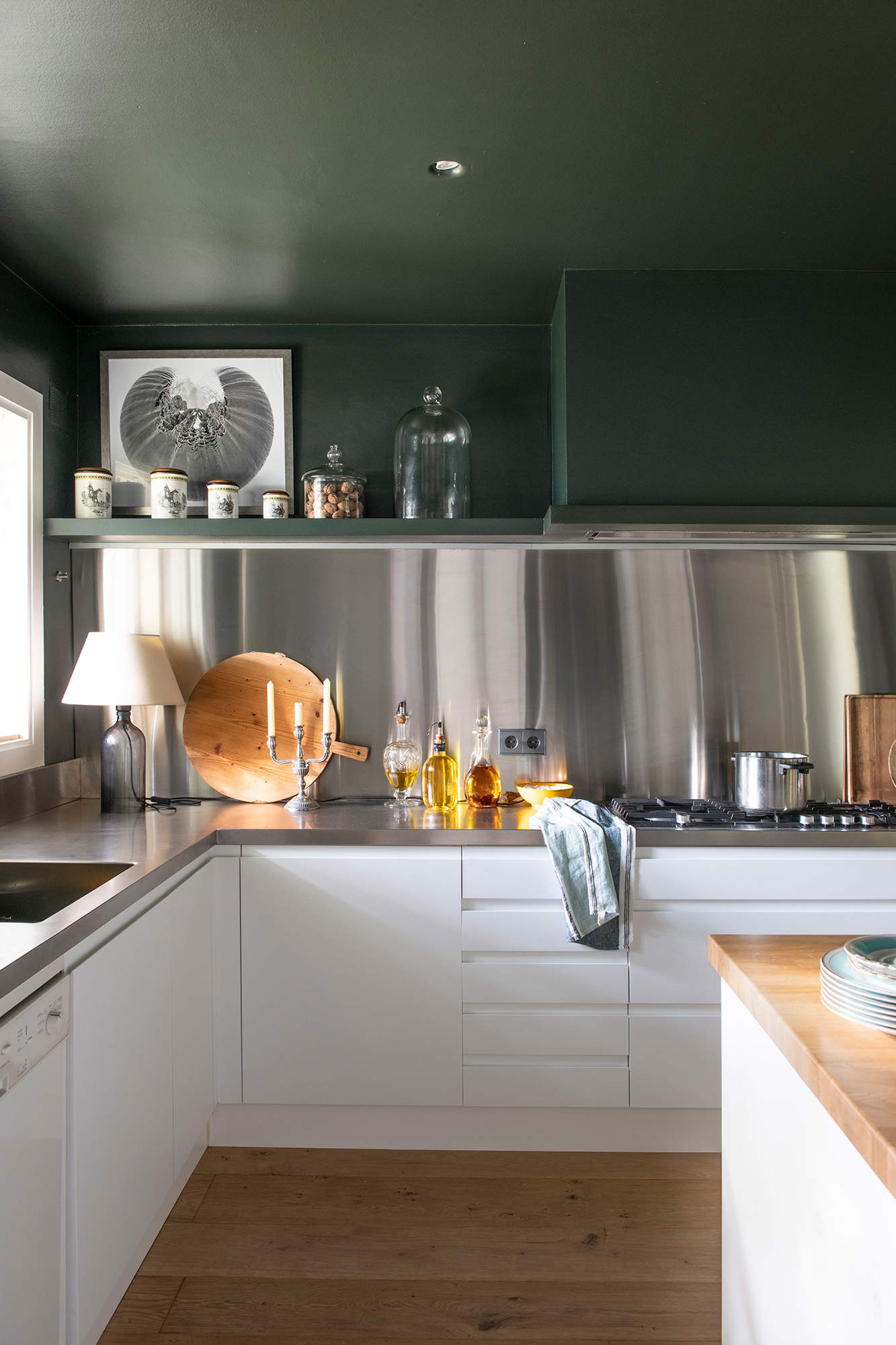 cocina moderna en color verde 00577860
