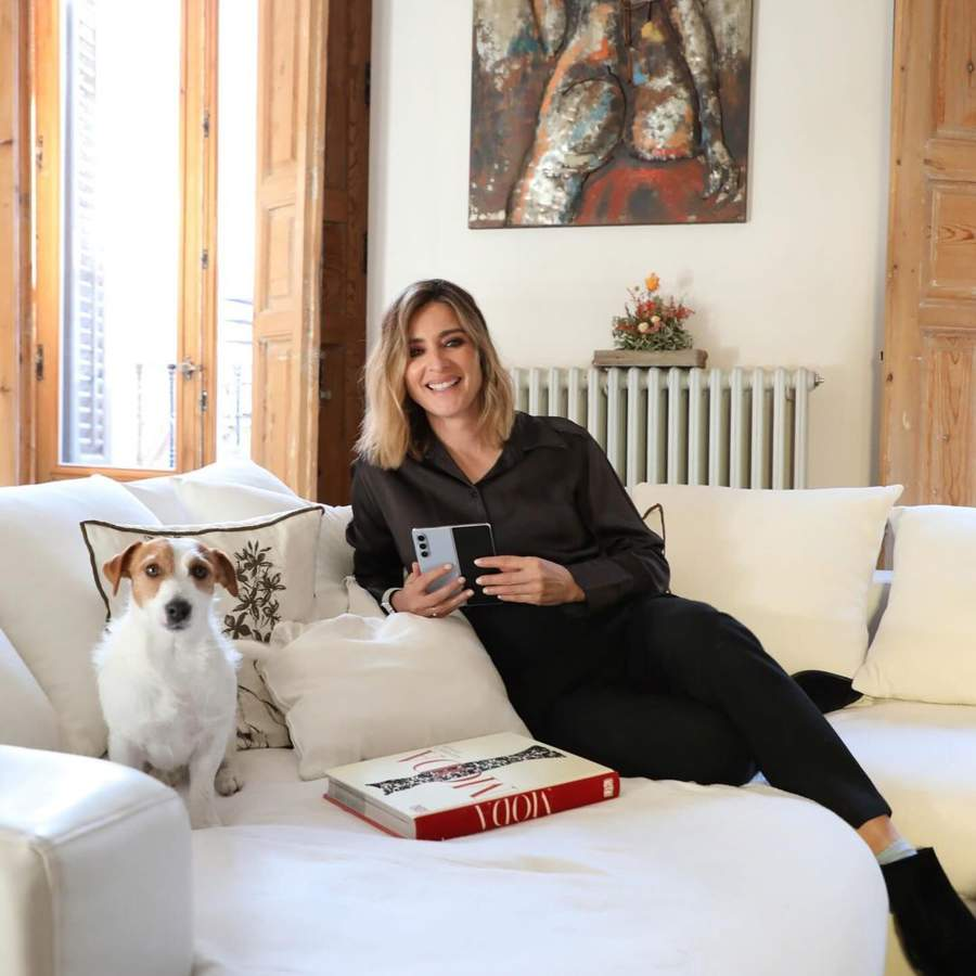 Sandra Barneda en su piso de Madrid
