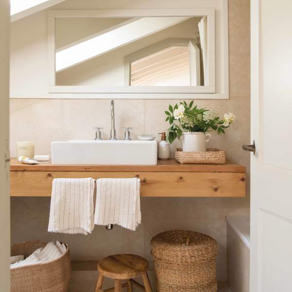 Los diseñadores de Zara Home saben cómo decorar un baño pequeño para que sea más acogedor (7 ideas que aman las mujeres de 60)