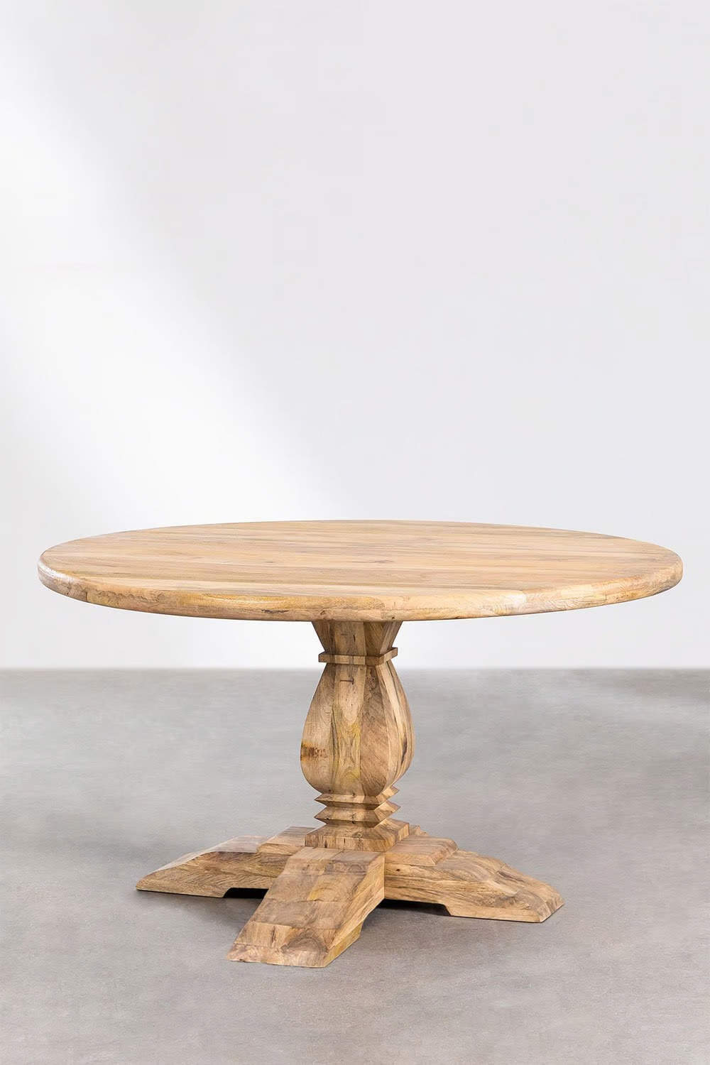 Mesa redonda de madera de mango, de Sklum