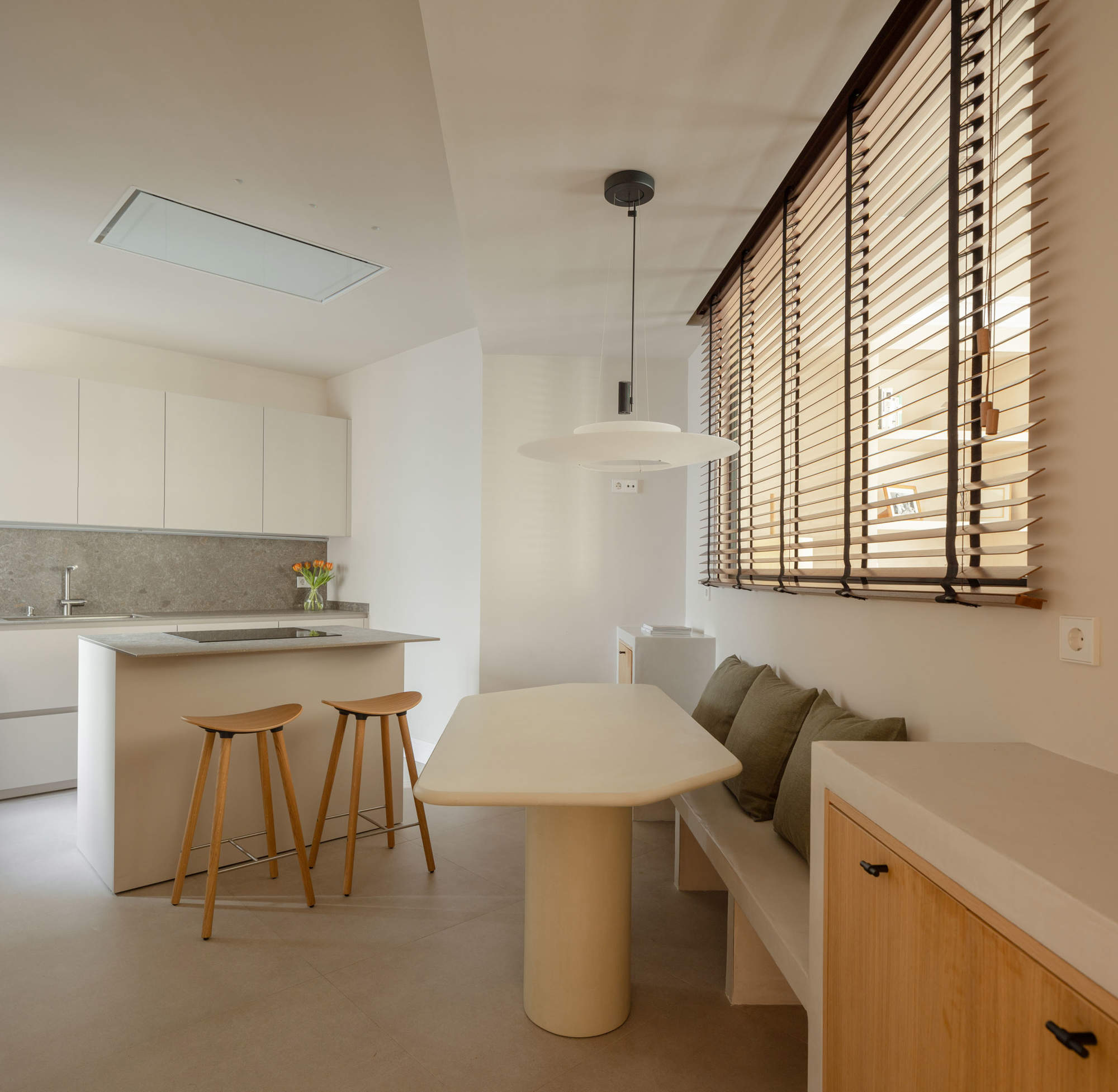 Zona office de la cocina.
