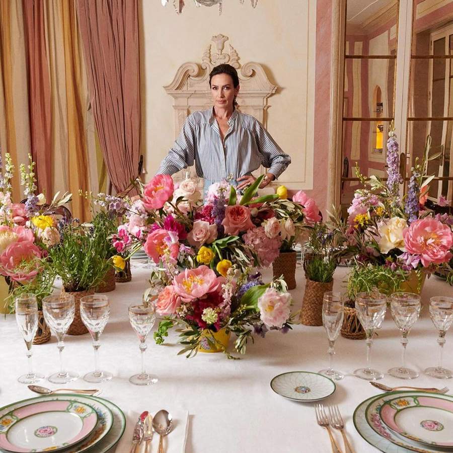 Te enseñamos la elegante mesa que Nieves Álvarez ha preparado para conmemorar el bicentenario de Vista Alegre