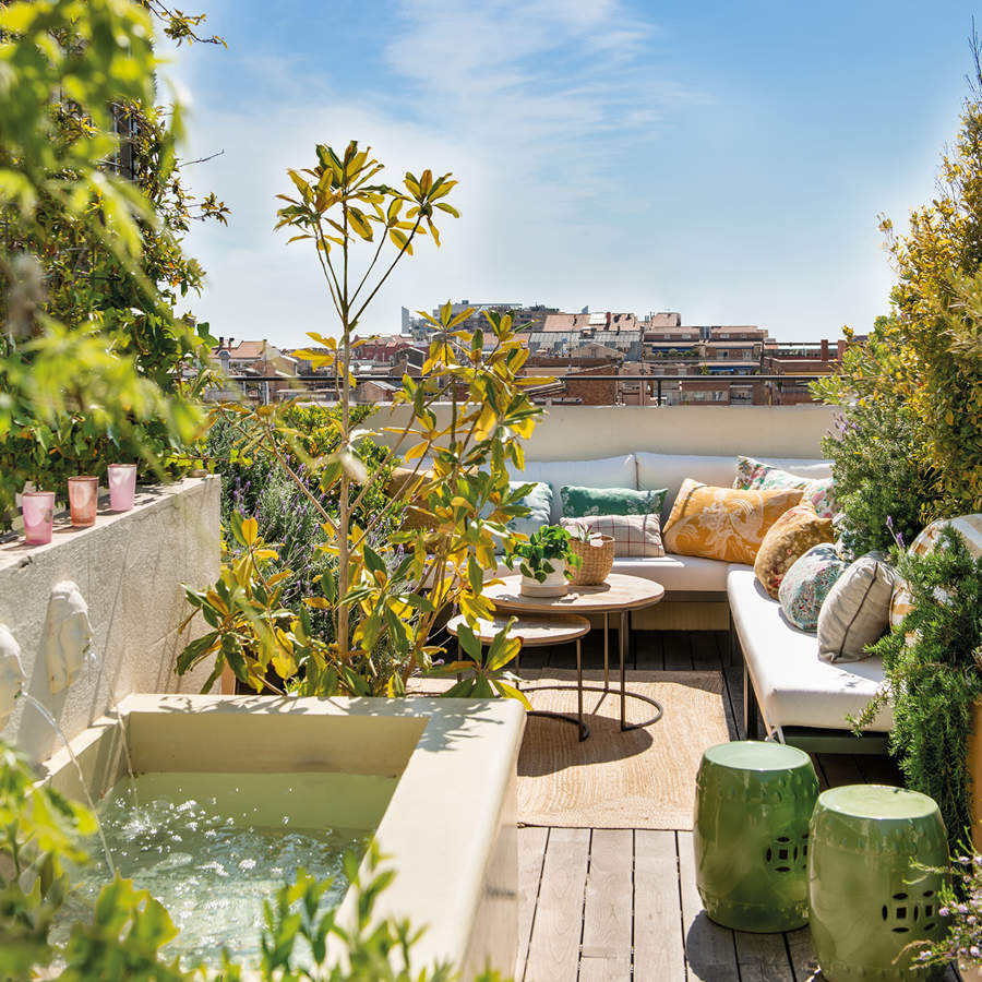 ¿Por qué es un acierto poner una alfombra en la terraza?